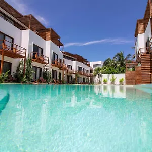 https://blue-holbox-beach-front.quintano-roohotels.com